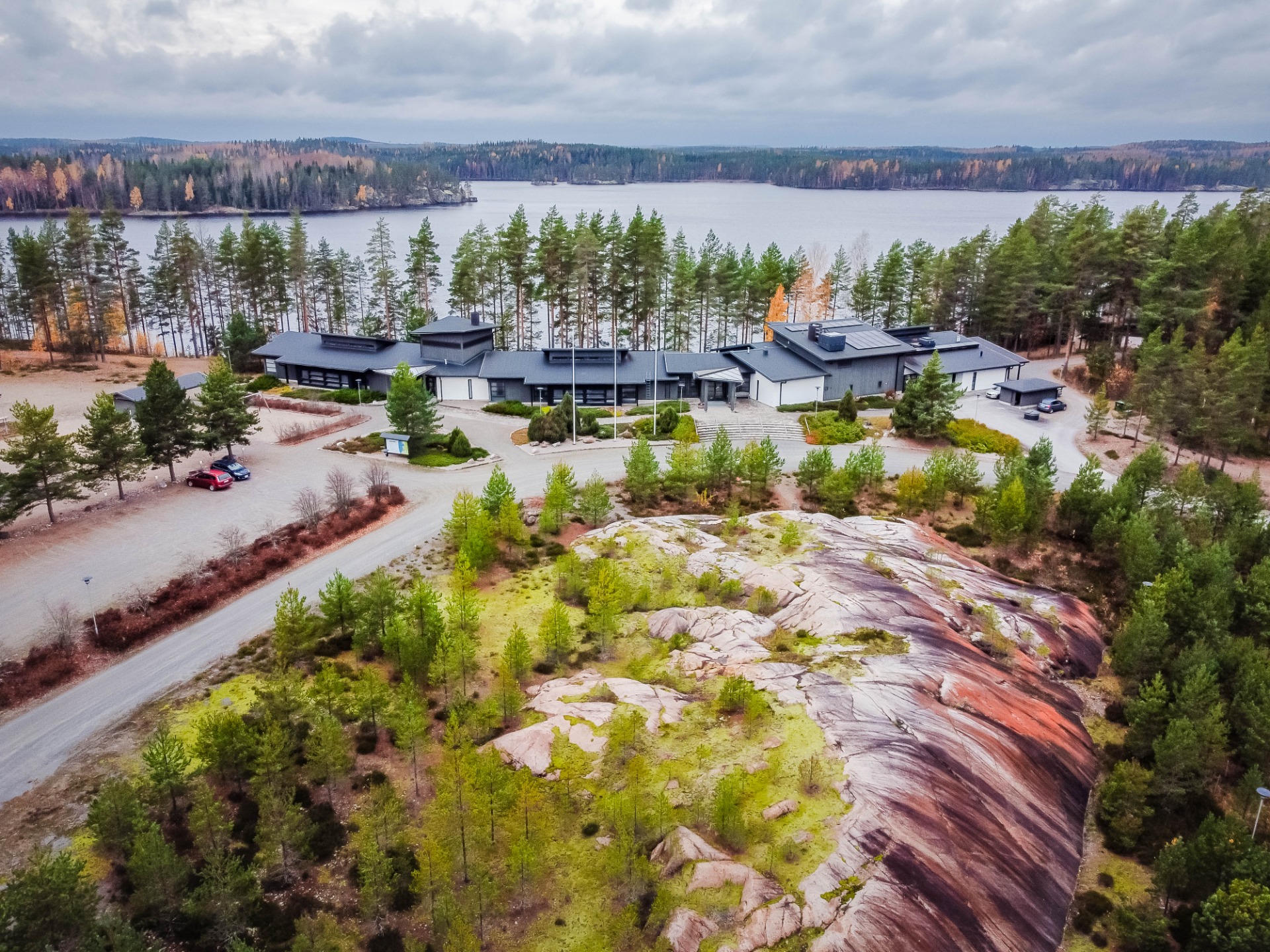 Susiniemi ilmakuva etupiha